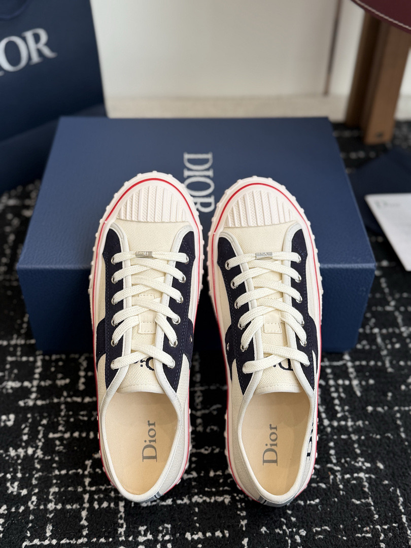 DIO* SNEAKER