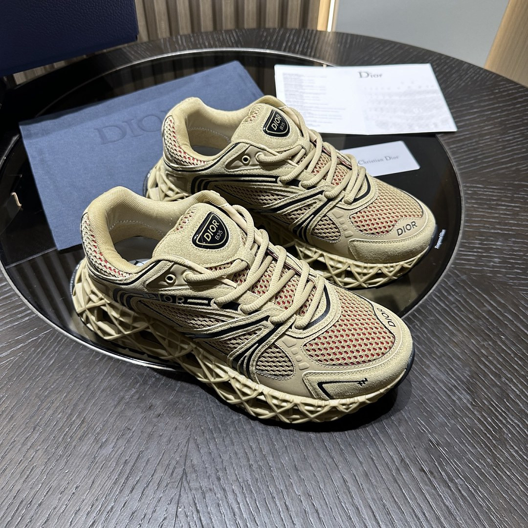 DIO* SNEAKER
