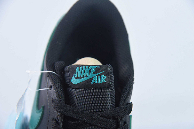 air jordan 1 low og "black gorge green" cz0775-036