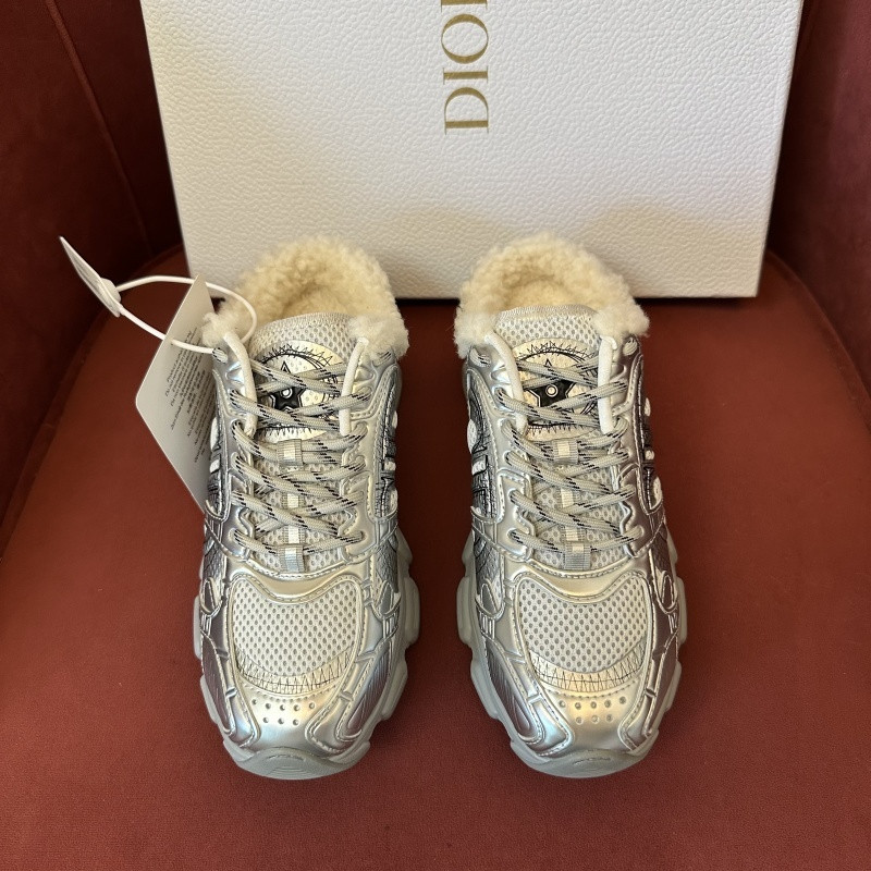 DIO* SNEAKER