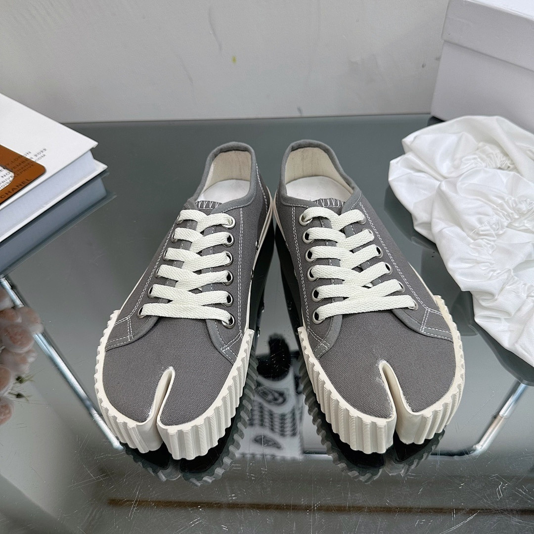 Ma1s0n Marg*e1a SNEAKER