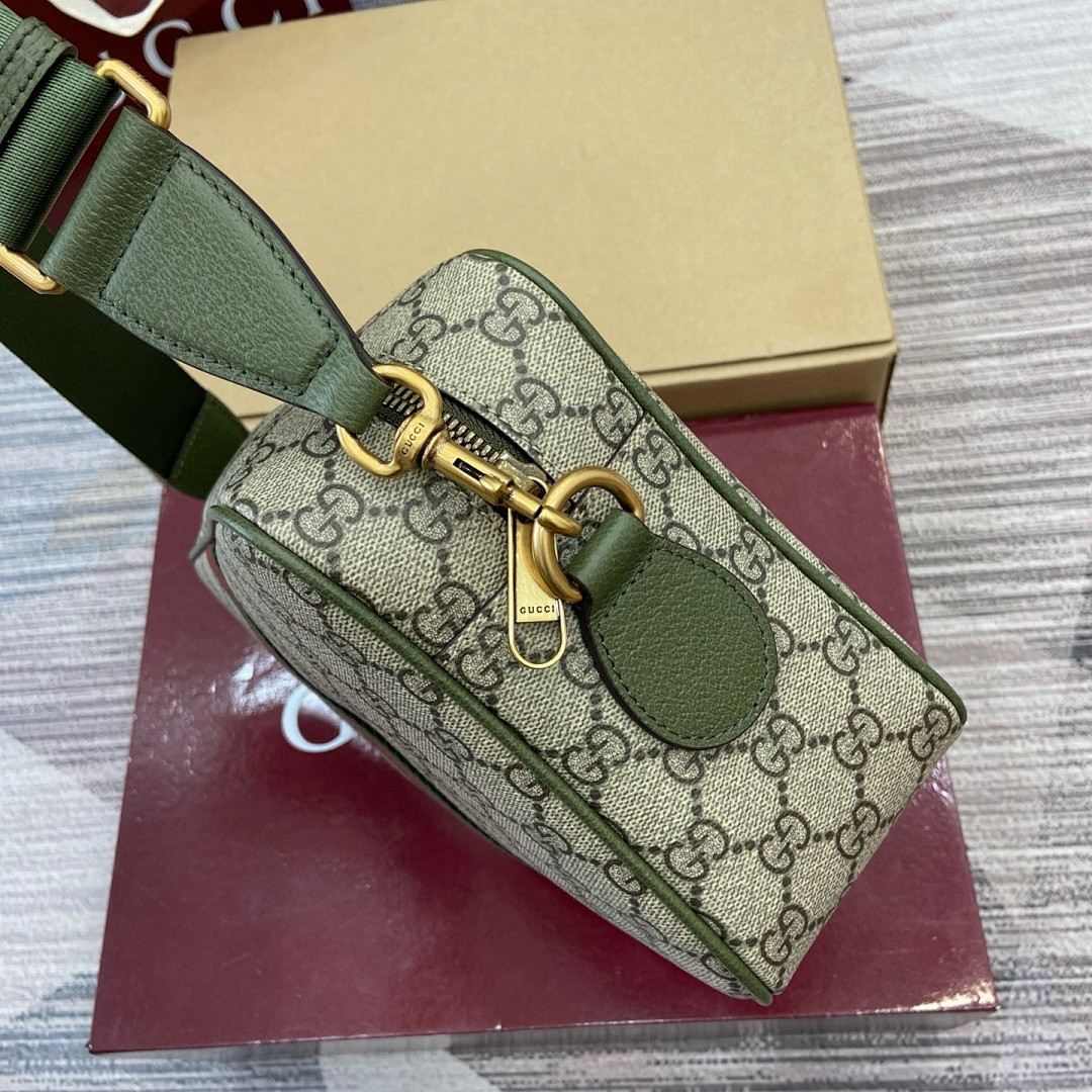 Gvc*1 BAG
