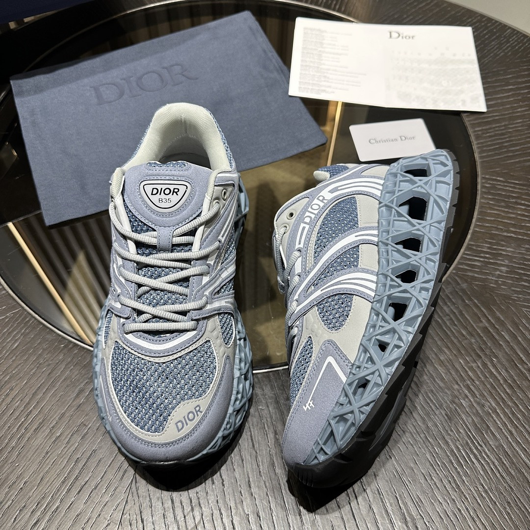 DIO* SNEAKER