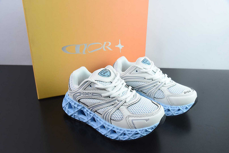 DIO* SNEAKER