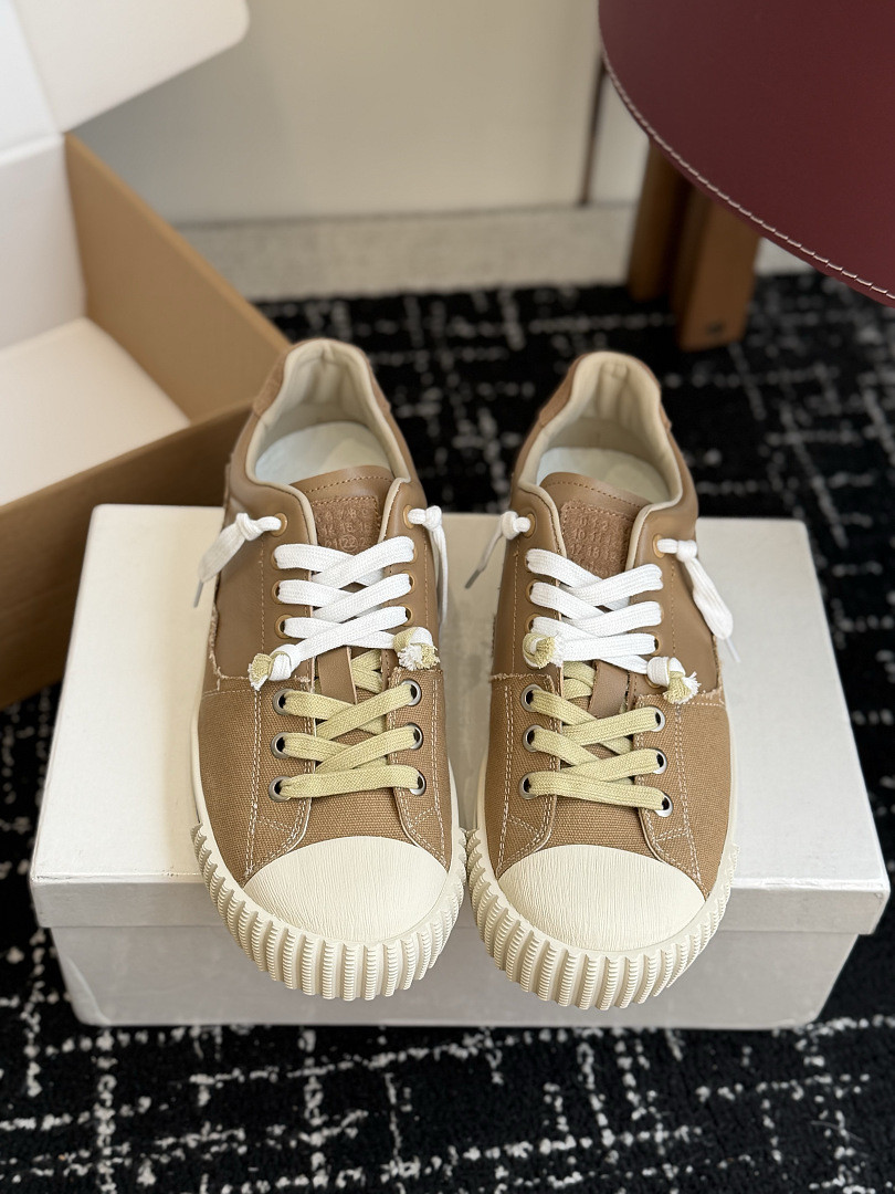 Ma1s0n Marg*e1a SNEAKER