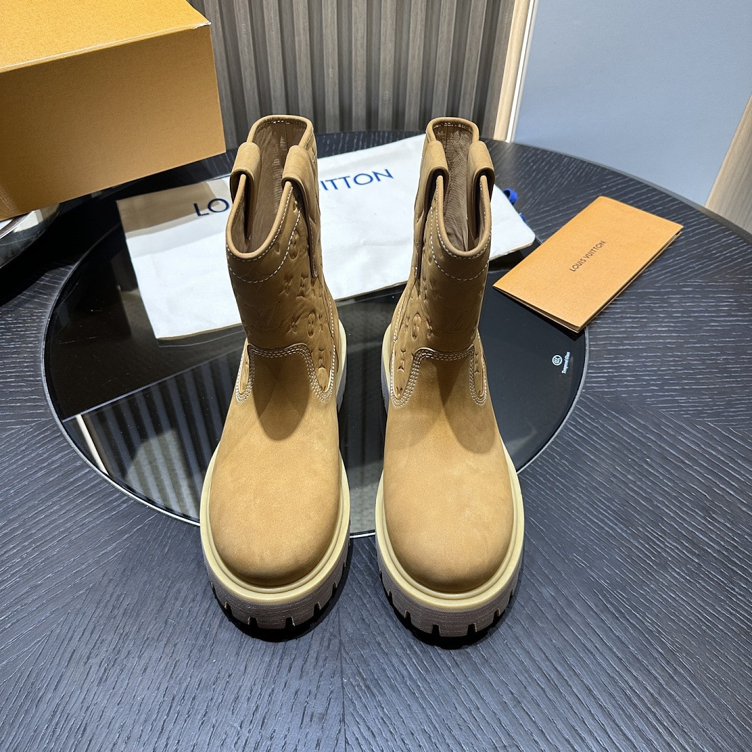 LVT BOOTS